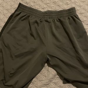 Champion Shorts 16-18